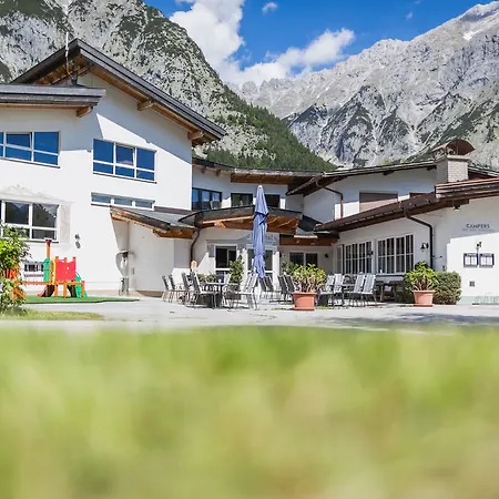 مكان تخييم Europarcs Leutasch-seefeld لوتاش